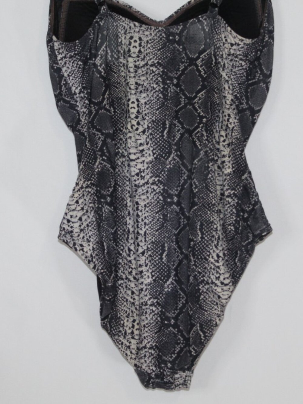 Bond-eye one piece ruched slimming snakeskin adjustable swimsuit size 8 - Picture 9 of 11